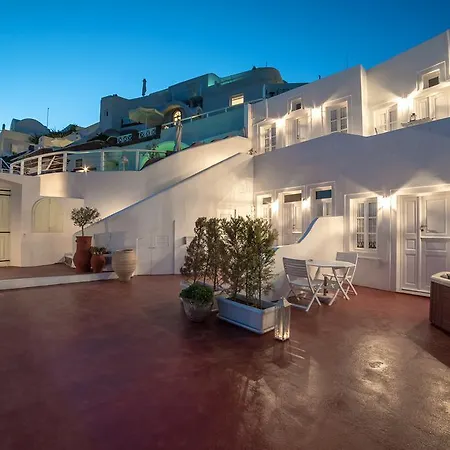 Cave Oia (Santorini)