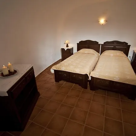 Aparthotel Cave Oia (Santorini)