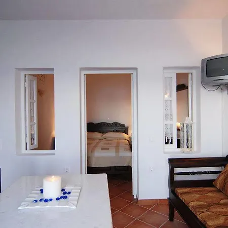 Cave Aparthotel Oia (Santorini)