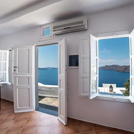 Oia Cave Houses 3*